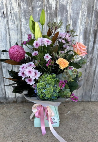 Medium Mod Vase Arrangement Pretty - $150