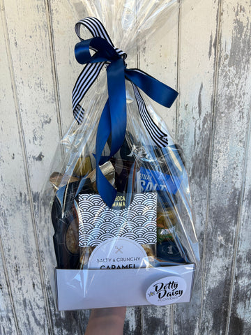 Large Gourmet Sweet & Savoury Hamper *