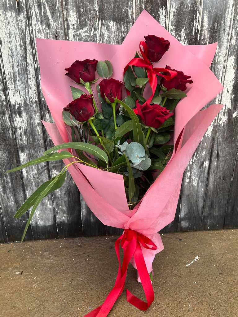 Roses - 6 Red Rose Bunch Wrapped ❤️