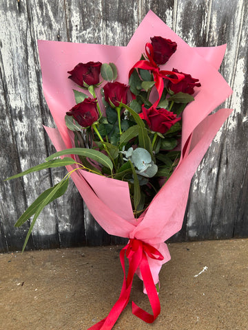 Roses - 6 Red Rose Bunch Wrapped ❤️